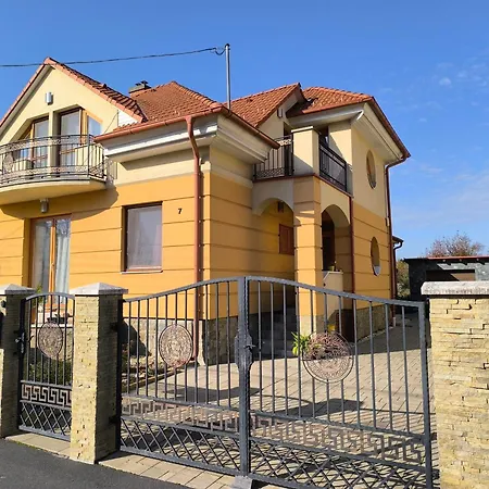 Апартаменты Nemeth Nyaralo 1 *