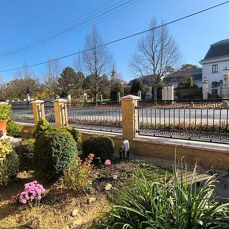 Nemeth Nyaralo 1 * Кестхей